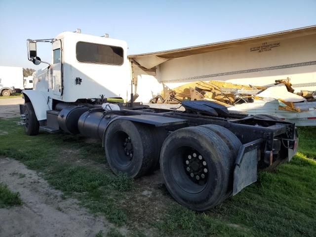 2012 Peterbilt 388 Semi Truck