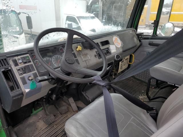 2002 Freightliner Medium Conventional FL70