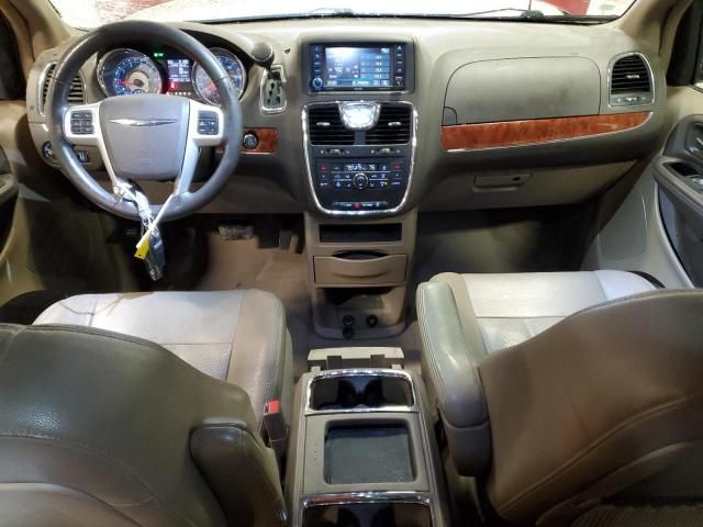 2015 Chrysler Town & Country Touring L