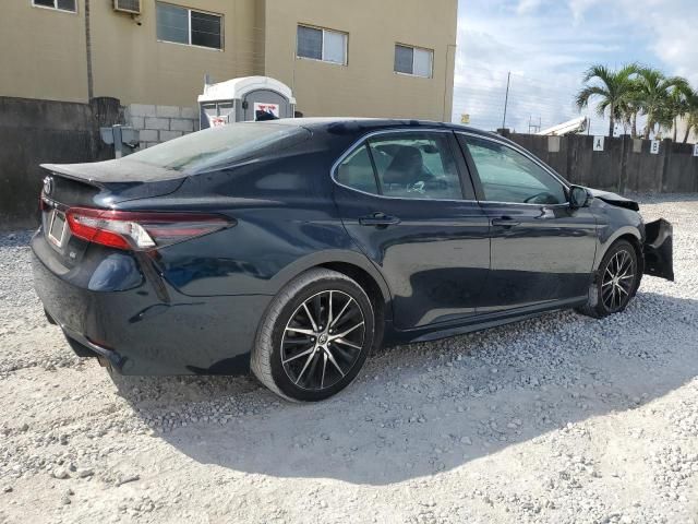 2021 Toyota Camry SE