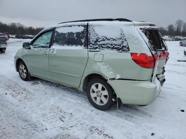 2009 Toyota Sienna CE