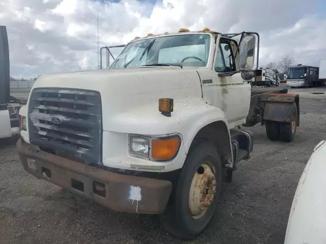 1998 Ford F700