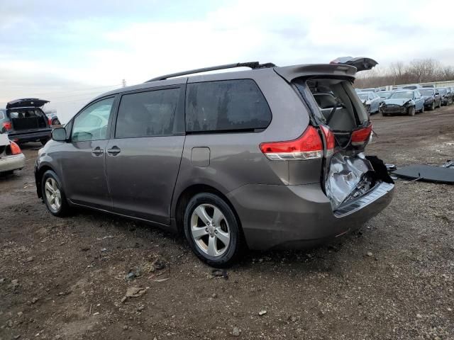 2011 Toyota Sienna LE