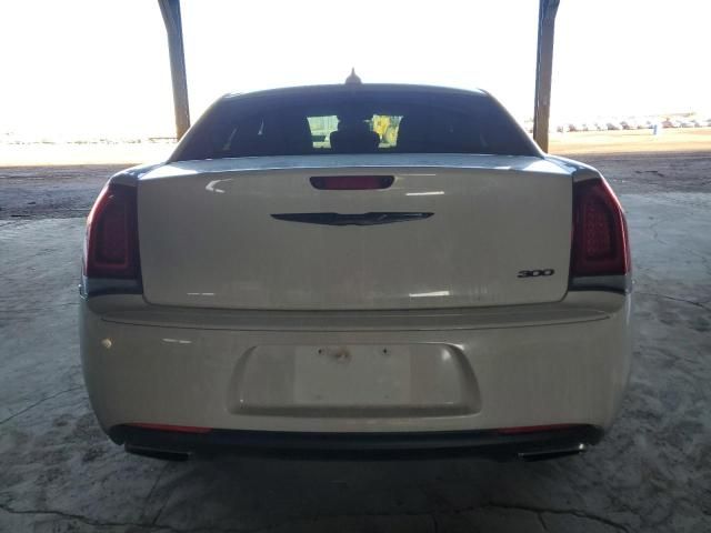 2021 Chrysler 300 Touring