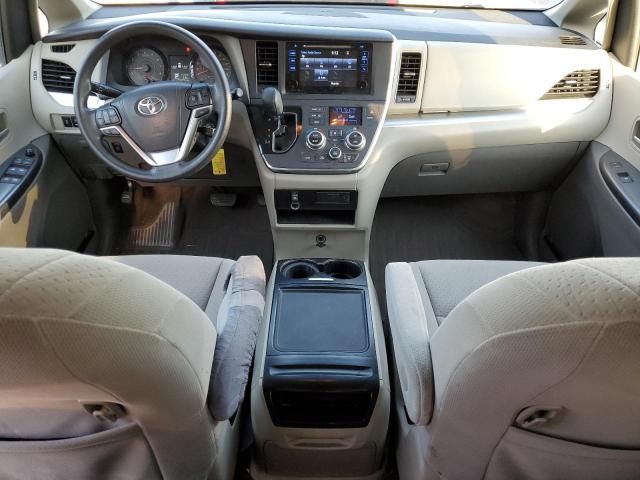 2015 Toyota Sienna LE