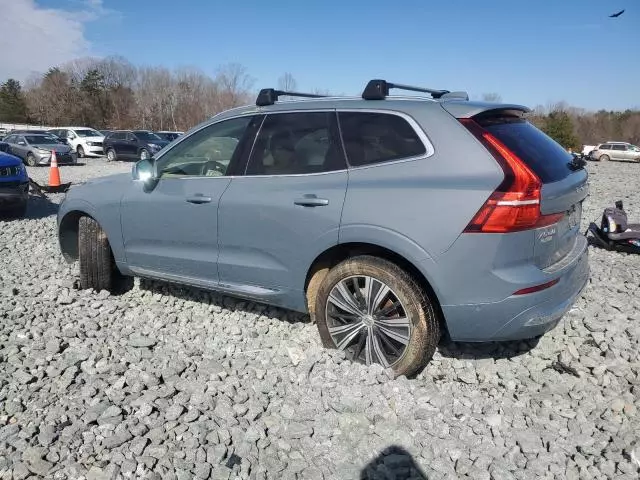 2022 Volvo XC60 B5 Inscription