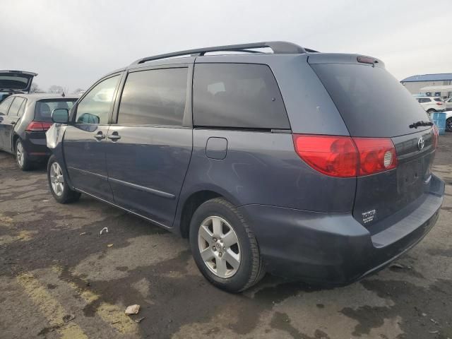 2007 Toyota Sienna CE