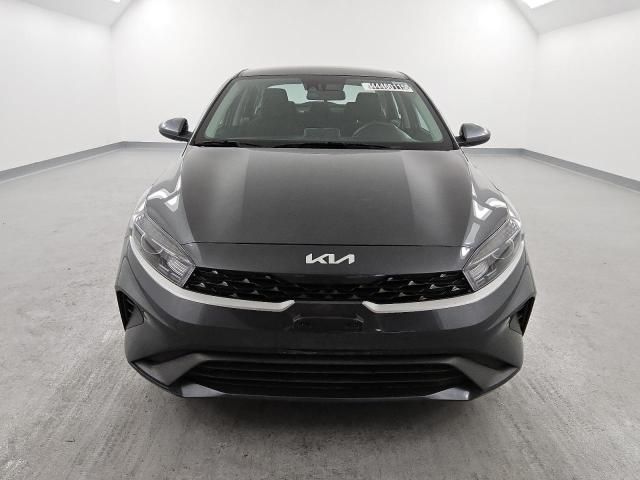 2023 KIA Forte LX