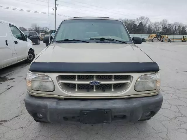 2000 Ford Explorer XLT