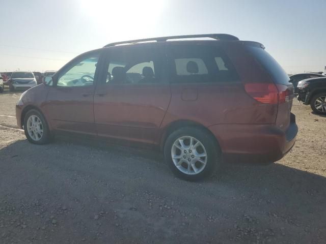 2004 Toyota Sienna XLE