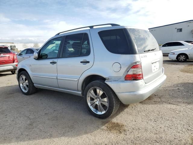 2000 Mercedes-Benz ML 320