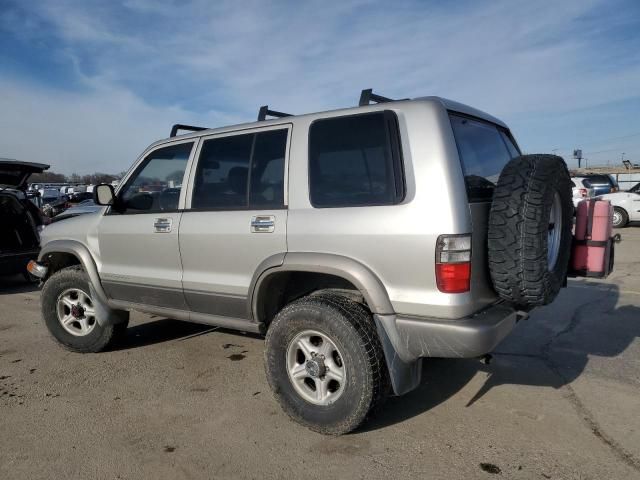 2001 Isuzu Trooper S