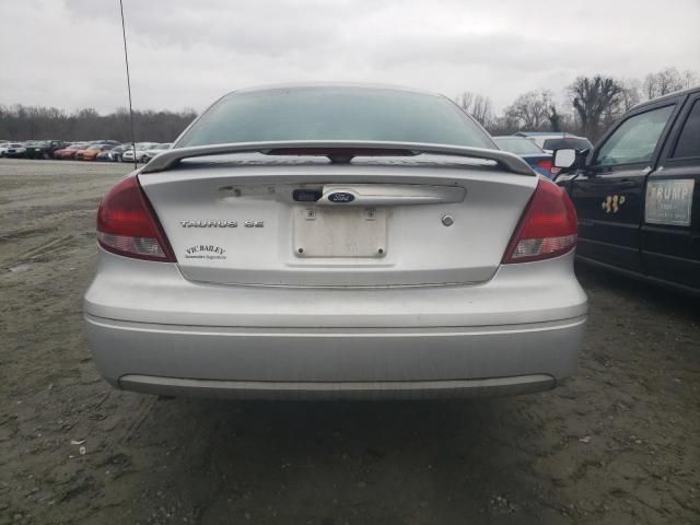 2005 Ford Taurus SE