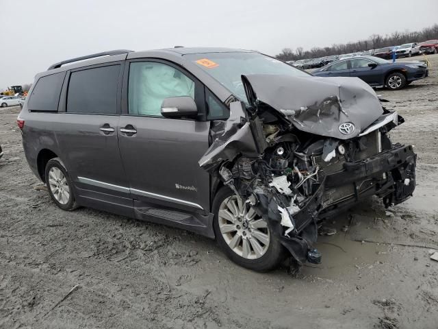 2016 Toyota Sienna XLE