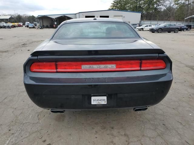 2013 Dodge Challenger SXT