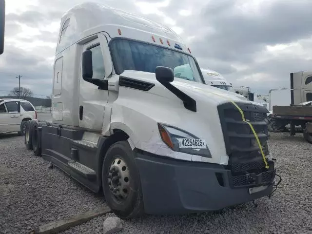 2022 Freightliner Cascadia 126