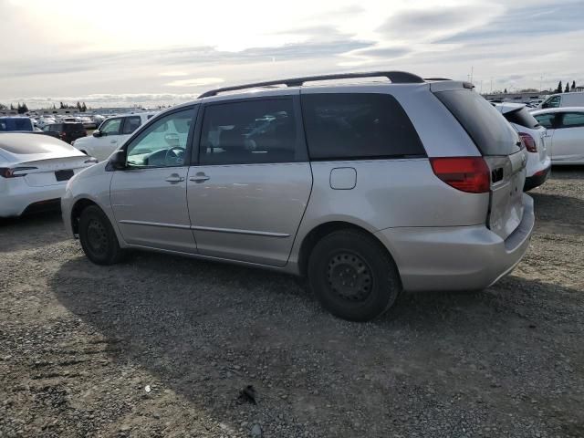 2005 Toyota Sienna CE