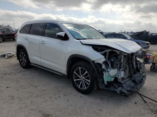 2018 Toyota Highlander SE