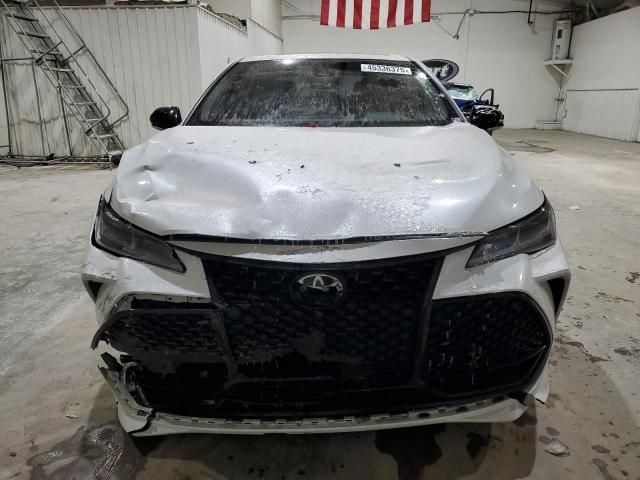 2019 Toyota Avalon XLE