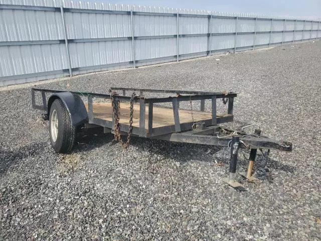 1995 Utility 2000 Utility Trailer