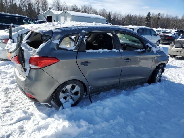 2014 KIA Rondo