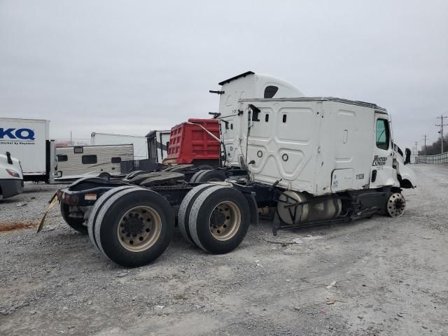 2021 Freightliner Cascadia 126