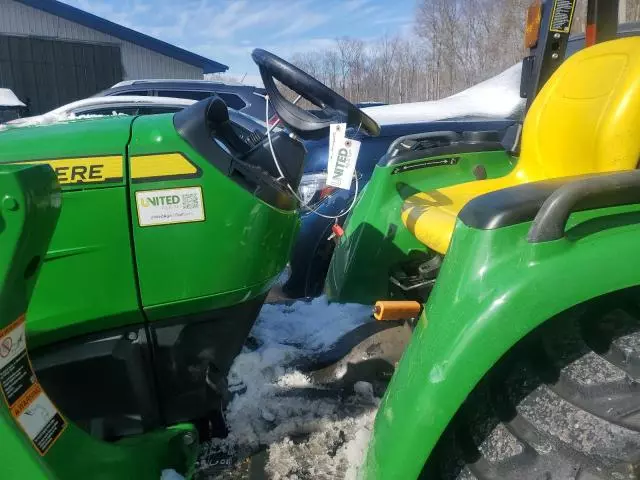 2022 John Deere 3038E