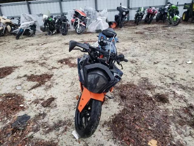 2024 KTM 390 RC