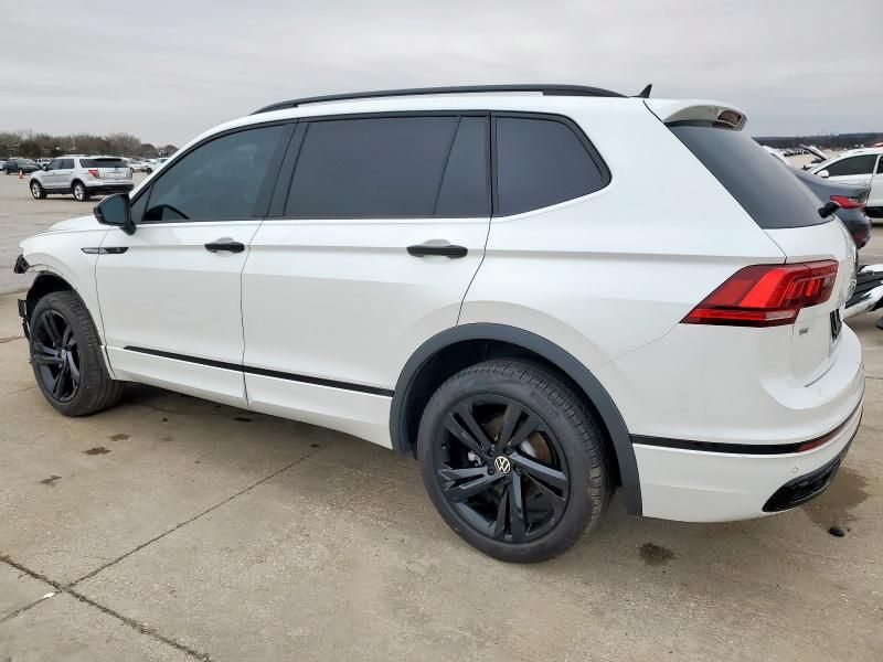 2024 Volkswagen Tiguan SE R-LINE Black