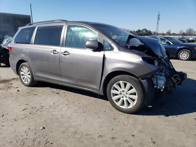 2017 Toyota Sienna XLE