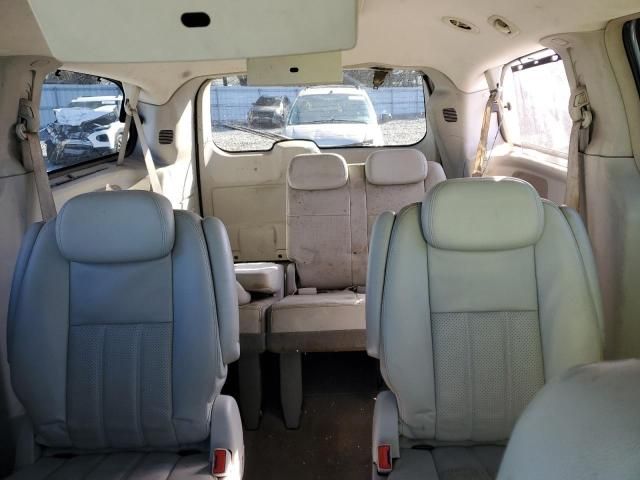 2009 Chrysler Town & Country Touring