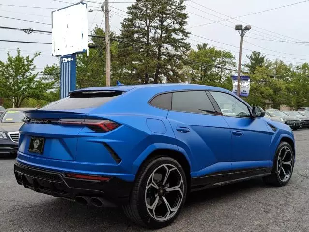 2021 Lamborghini Urus