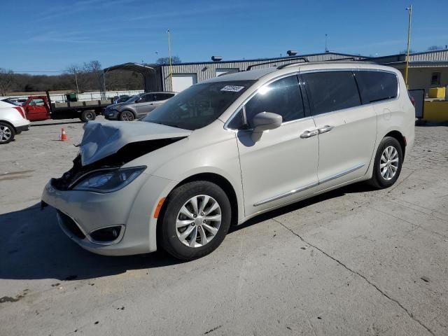 2017 Chrysler Pacifica Touring Van