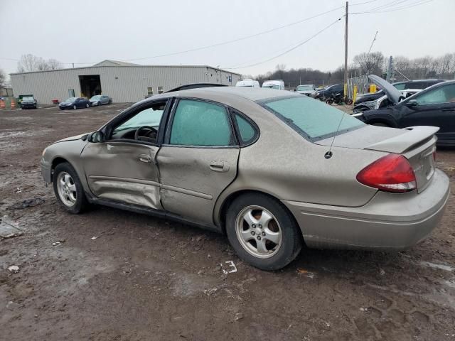 2005 Ford Taurus SE