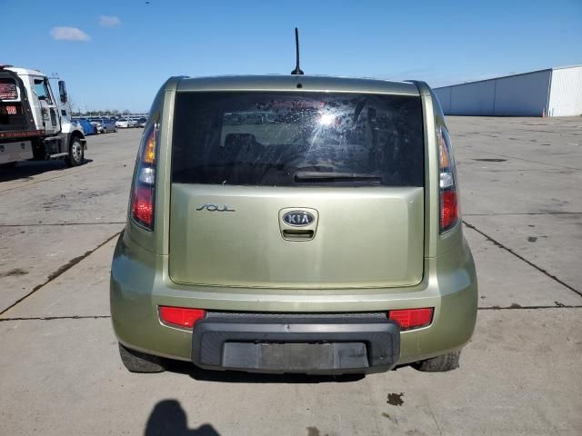 2010 KIA Soul +