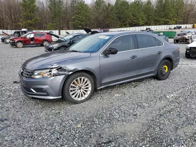 2016 Volkswagen Passat SE