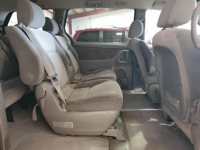 2007 Toyota Sienna LE