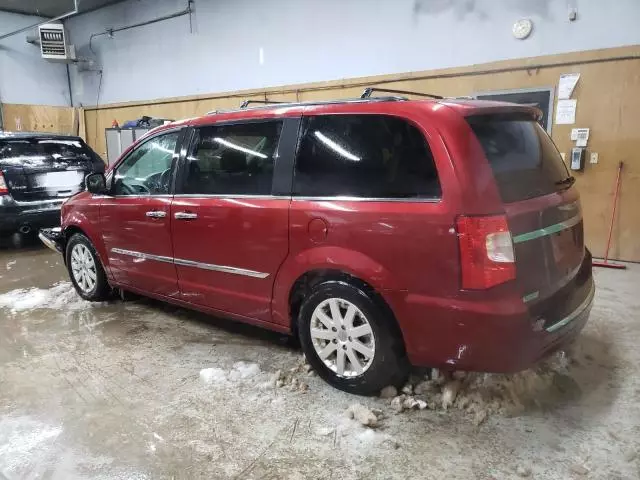 2012 Chrysler Town & Country Touring L