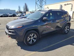 Carros salvage sin ofertas aún a la venta en subasta: 2015 Jeep Cherokee Trailhawk