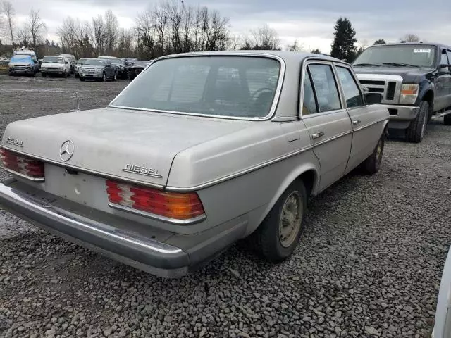 1981 Mercedes-Benz 240 D