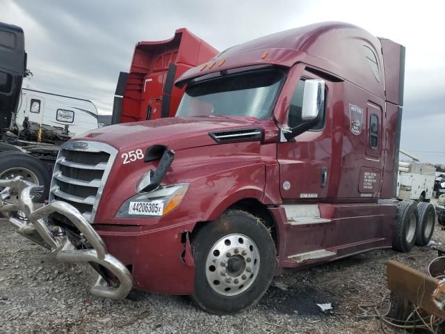 2021 Freightliner Cascadia 126