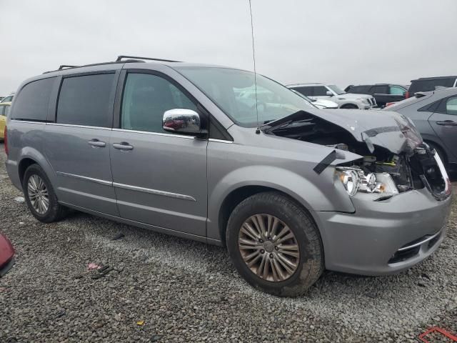 2016 Chrysler Town & Country Touring L