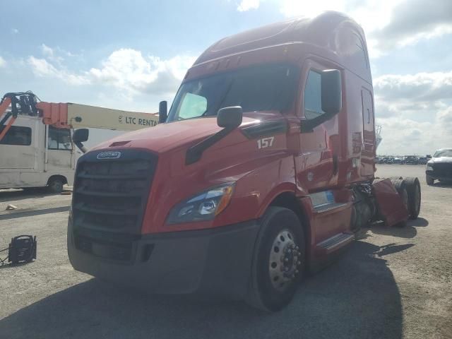 2019 Freightliner Cascadia 126