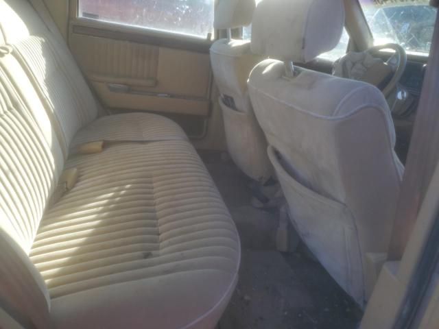 1992 Chrysler New Yorker C-BODY Salon