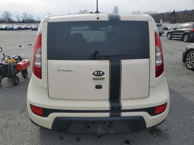 2013 KIA Soul +