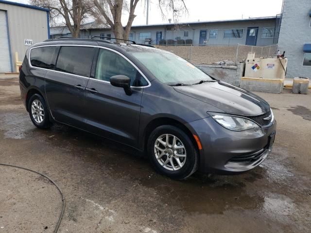 2020 Chrysler Voyager LXI