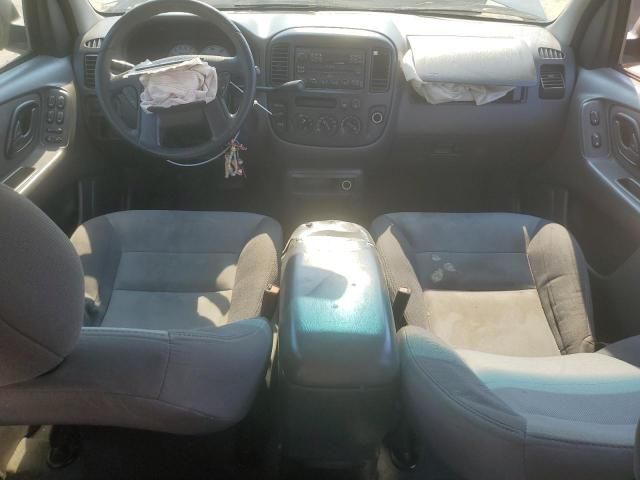 2003 Ford Escape XLS