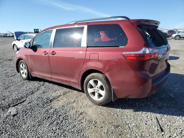 2016 Toyota Sienna LE