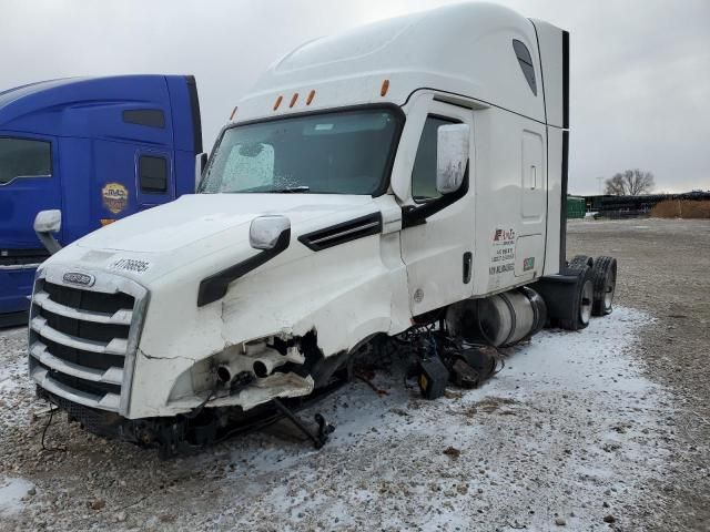 2021 Freightliner Cascadia 126