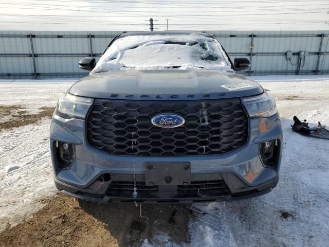 2025 Ford Explorer ST-Line